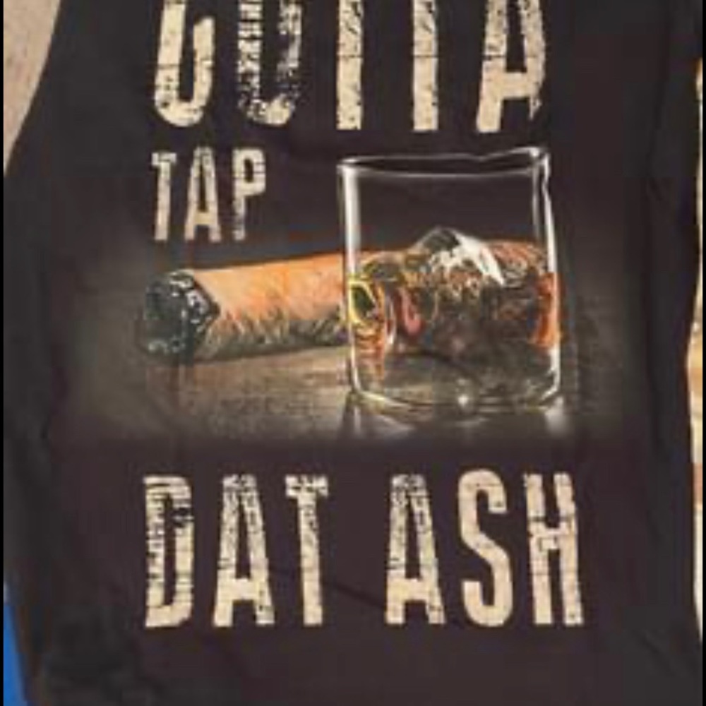 Brand new size large
Black
Shirt sleeve T-shirt